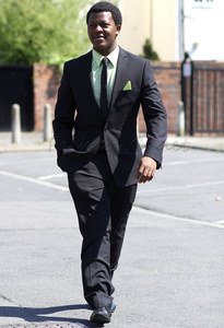 green-pinstripe-shirt-with-suit