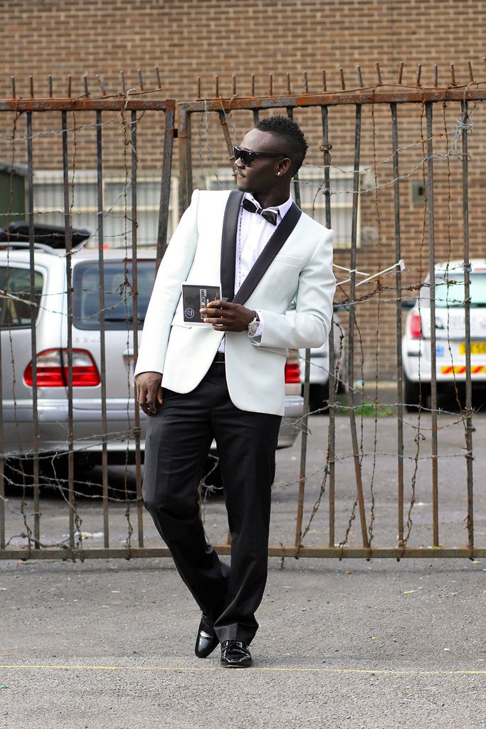Men’s white tuxedo blazer, shirt, bow tie & black patent shoes