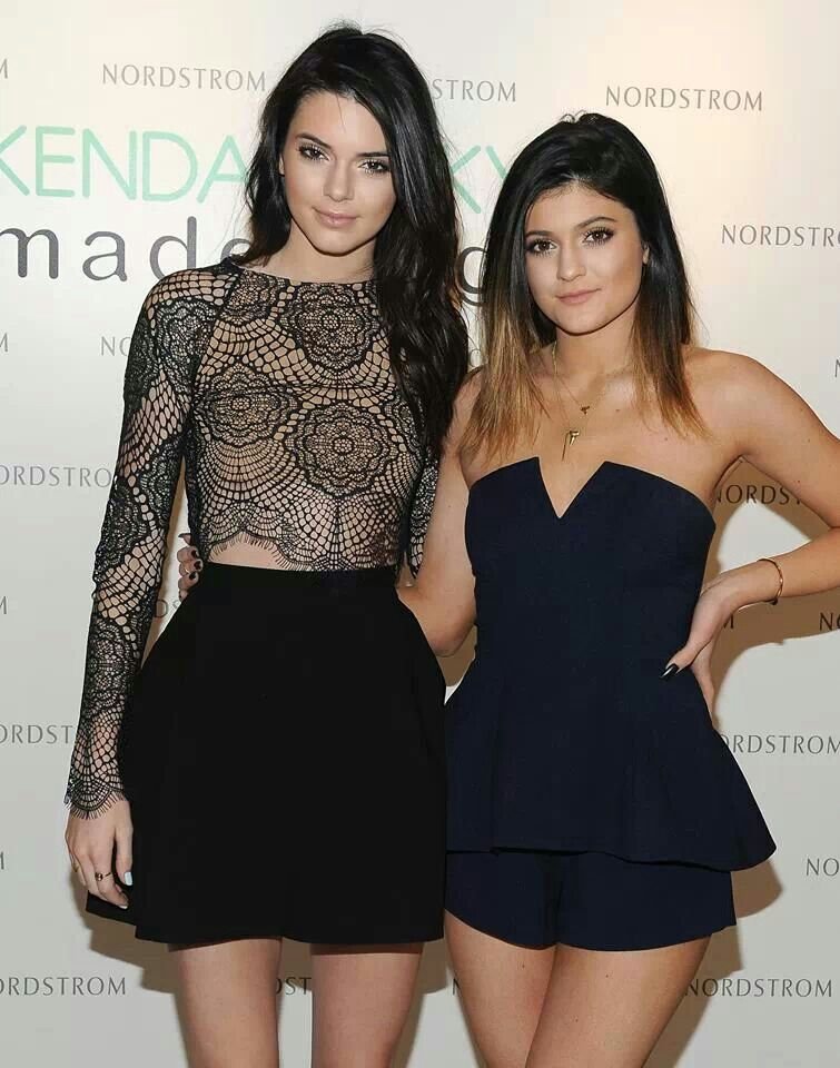 Kendall & Kylie Jenner have Launched a jewellery line 1