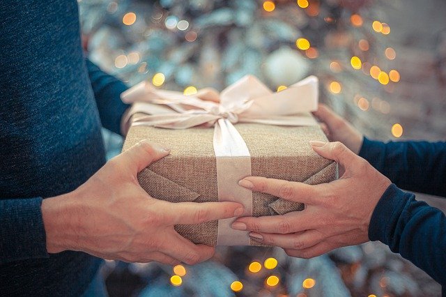 Christmas gift guide for Him & Her