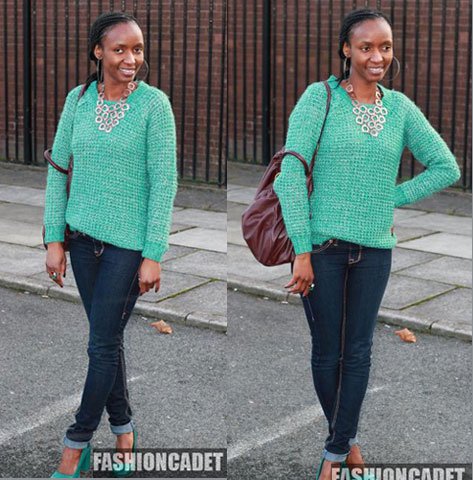 How to wear green jumpers with block heels