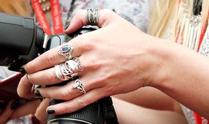 How to stylish wear multiple number of rings