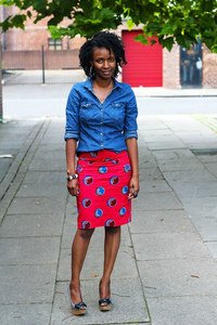 How to style ‘ankara’/’kitenge’/’chitenge’/ African print pencil skirt: Casual outfit