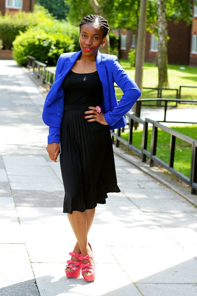 Blue women’s blazer, top, accordion pleated skirt & heels