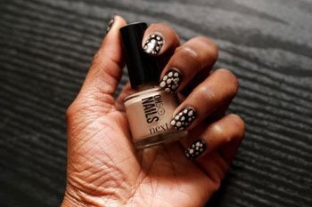 How to do leopard print nail art at home 1