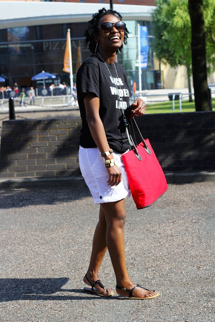 How to wear Summer Monochrome Style